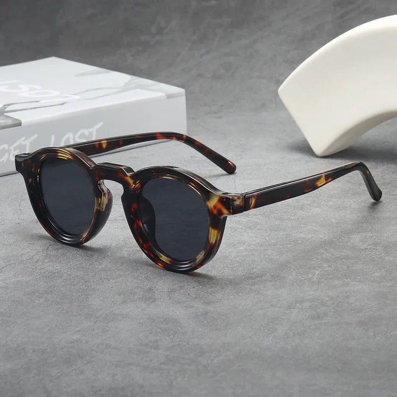 Montra Bold Round Glasses