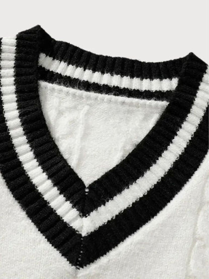 Pull col V minimaliste Cross & Crown