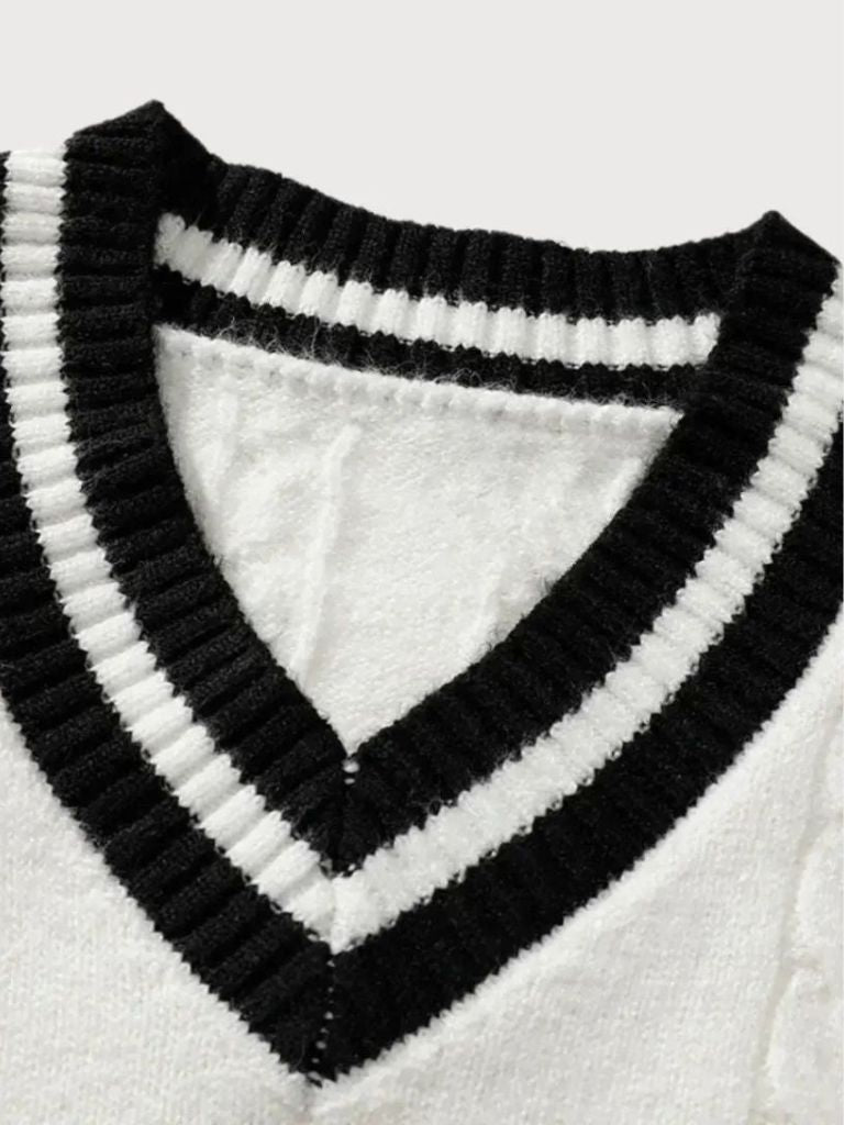 Pull col V minimaliste Cross & Crown